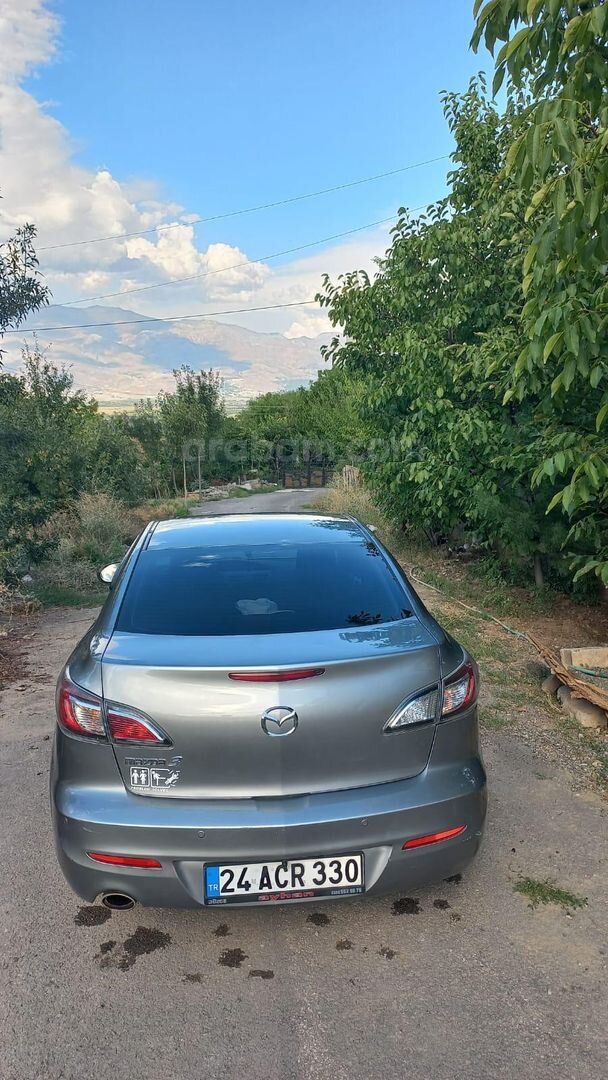 Sahibinden Mazda 3 1.6 Impressive 2012 Model Erzincan 156.000 km Gri (titanyum) 7