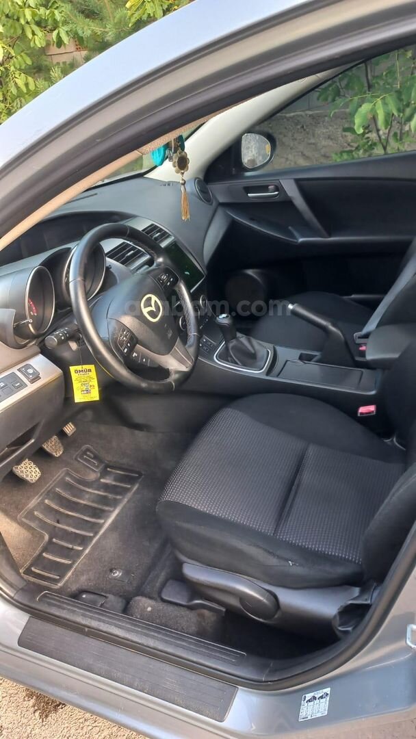 Sahibinden Mazda 3 1.6 Impressive 2012 Model Erzincan 156.000 km Gri (titanyum) 5