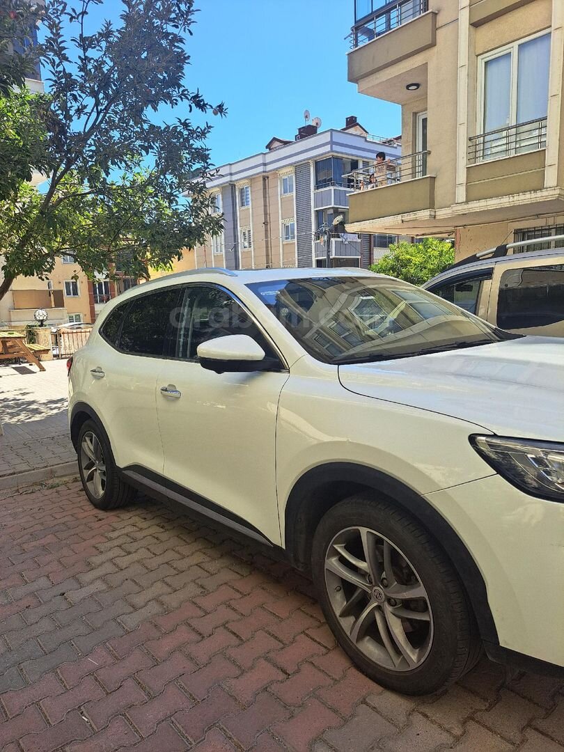 Sahibinden MG HS 1.5 T 2024 Model İstanbul 68.000 km Beyaz 3