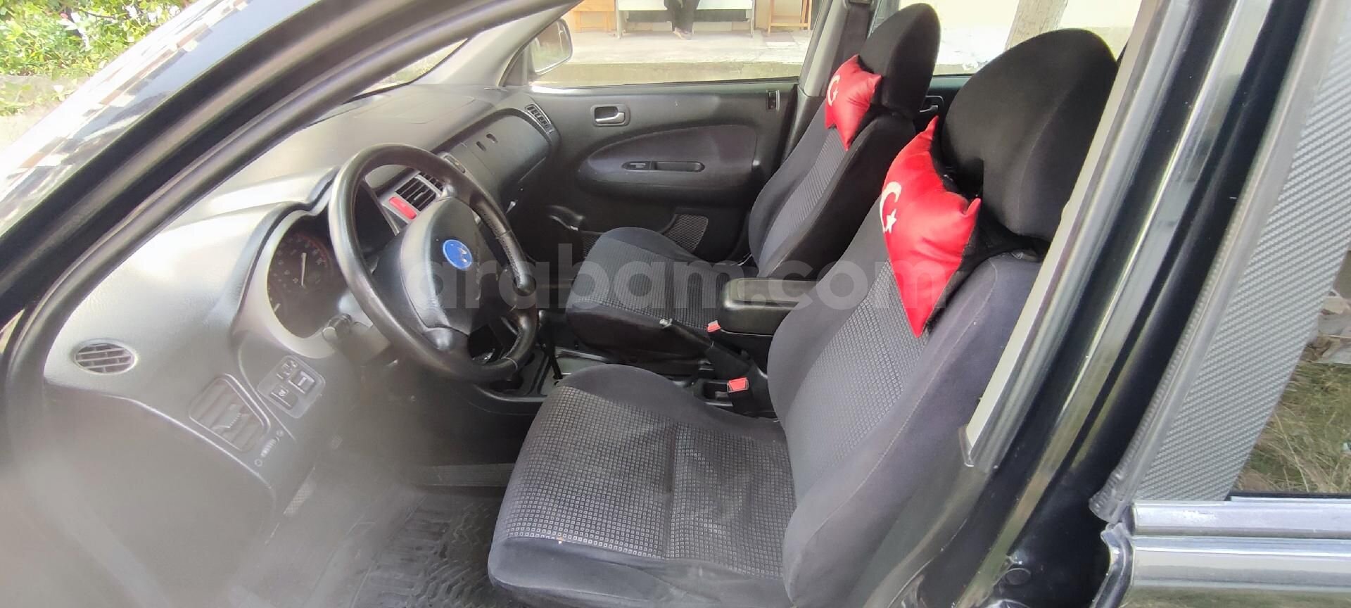 Sahibinden Honda HR-V 4WD 2006 Model 333.700 km Siyah 6