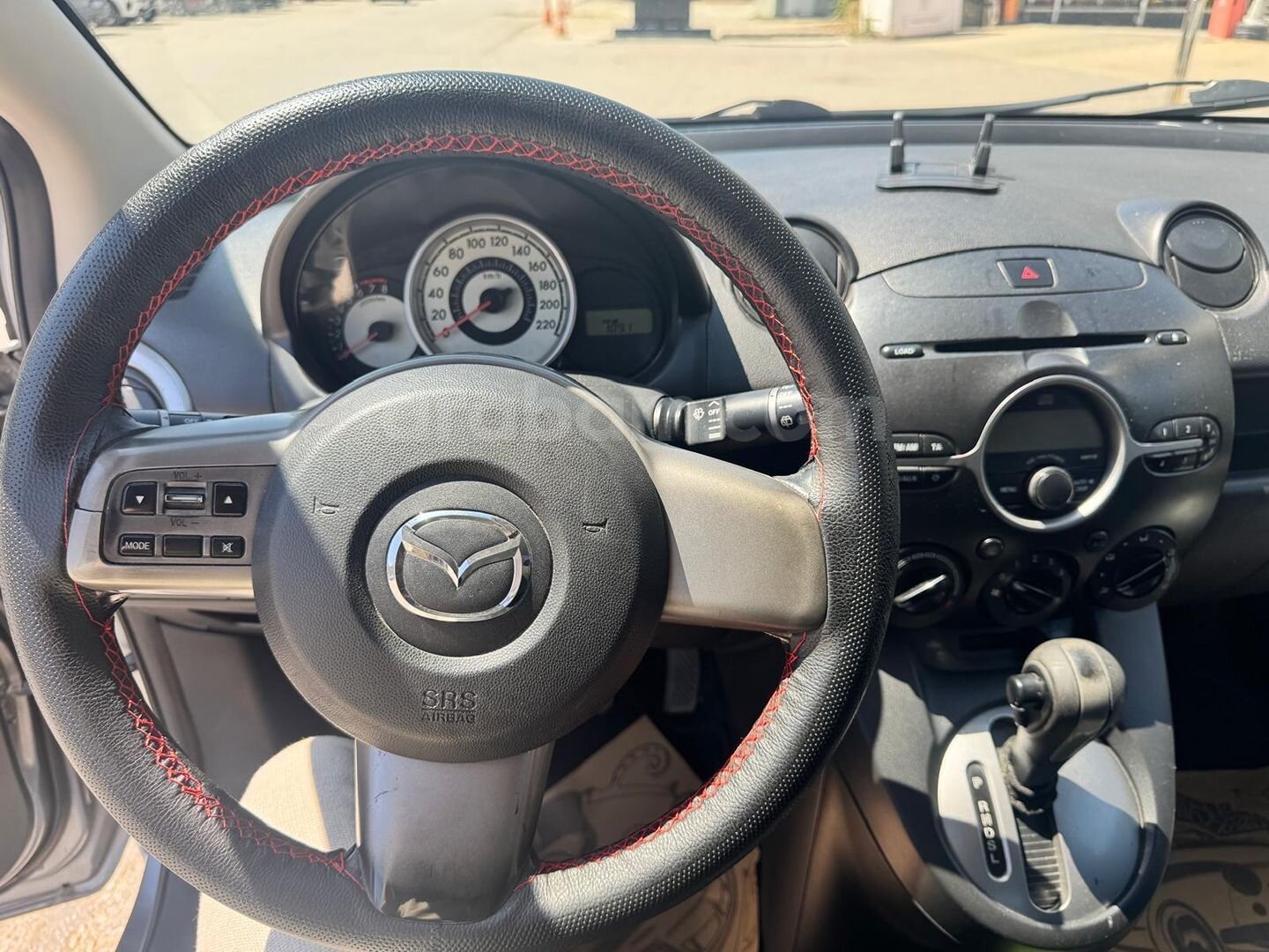 Sahibinden Mazda 2 1.5 Go 2009 Model Ankara 224.000 km Gri (metalik) 4