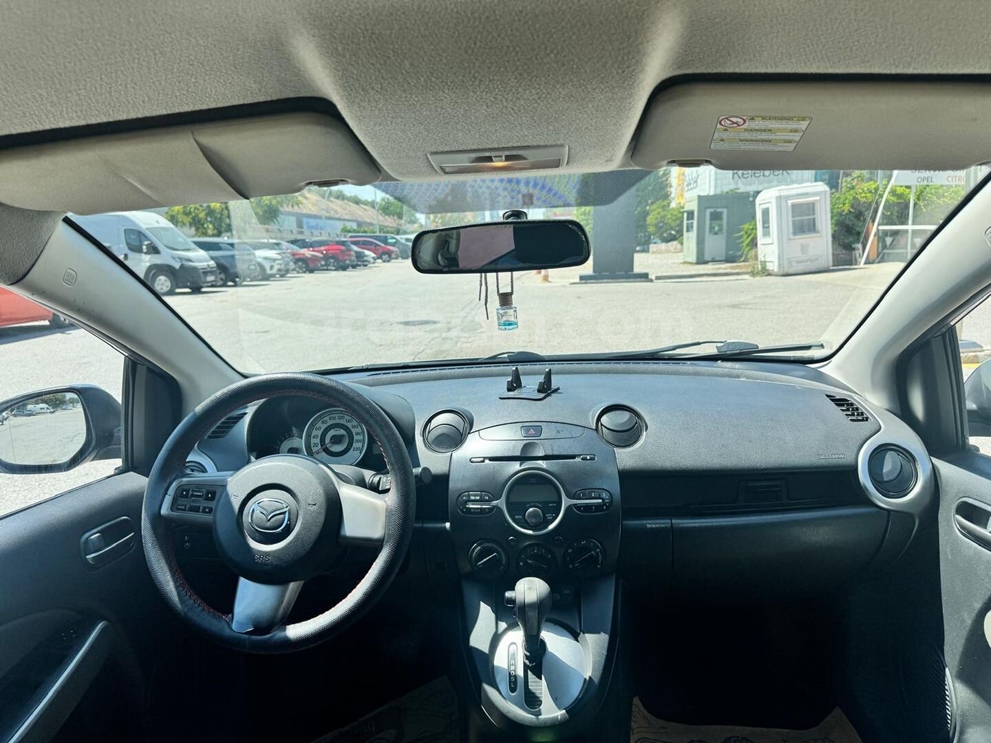 Sahibinden Mazda 2 1.5 Go 2009 Model Ankara 224.000 km Gri (metalik) 7
