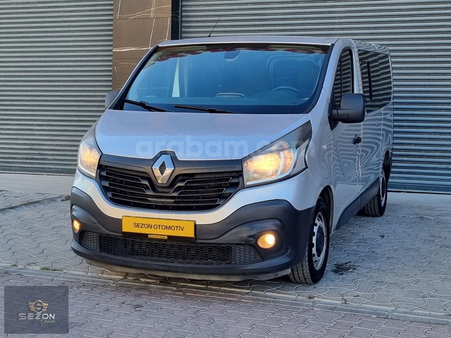 Galeriden Renault Trafic 1.6 DCI Grand Confort 2018 Model Konya 543.000 km Gri 1