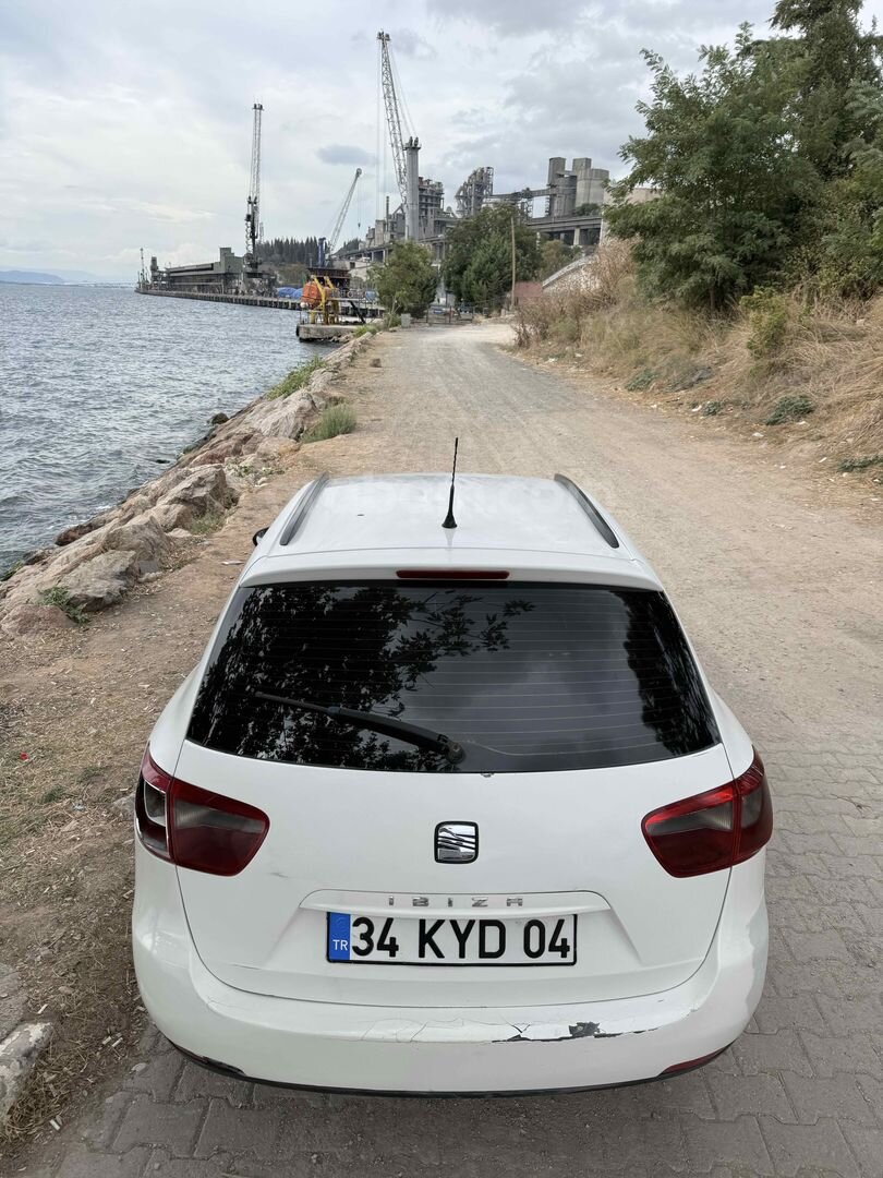 Sahibinden Seat Ibiza 1.2 TDI Sport Tourer Copa 2011 Model 2