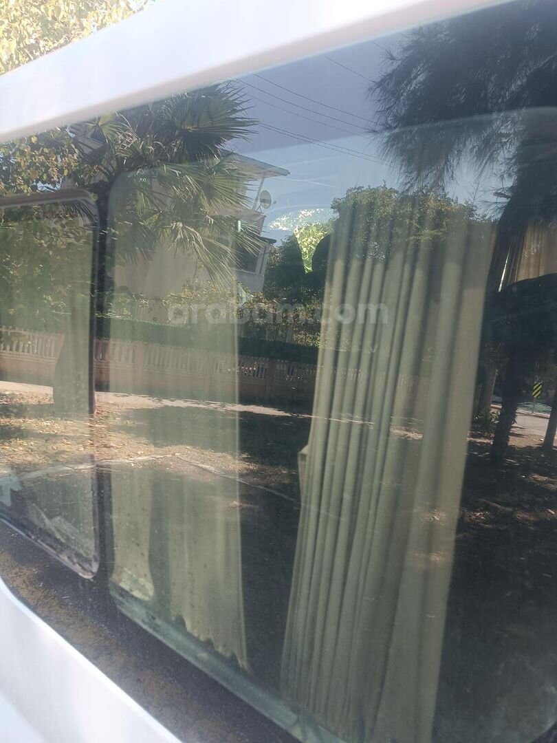 Sahibinden Renault Trafic 1.9 DCI Comfort 2004 Model İzmir 391.500 km Beyaz 6