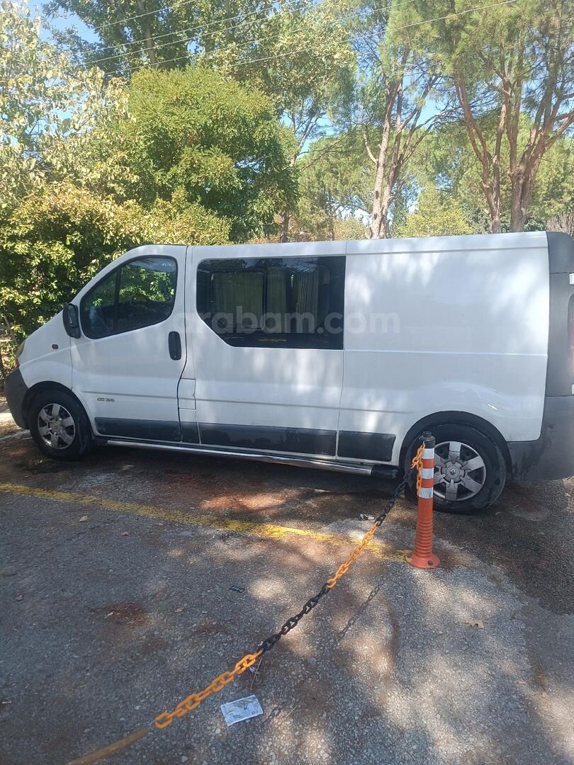Sahibinden Renault Trafic 1.9 DCI Comfort 2004 Model İzmir 391.500 km Beyaz 5