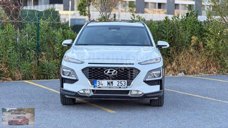 Galeriden Hyundai Kona 1.6 CRDI Elite Smart 2019 Model İstanbul 103.000 km Beyaz