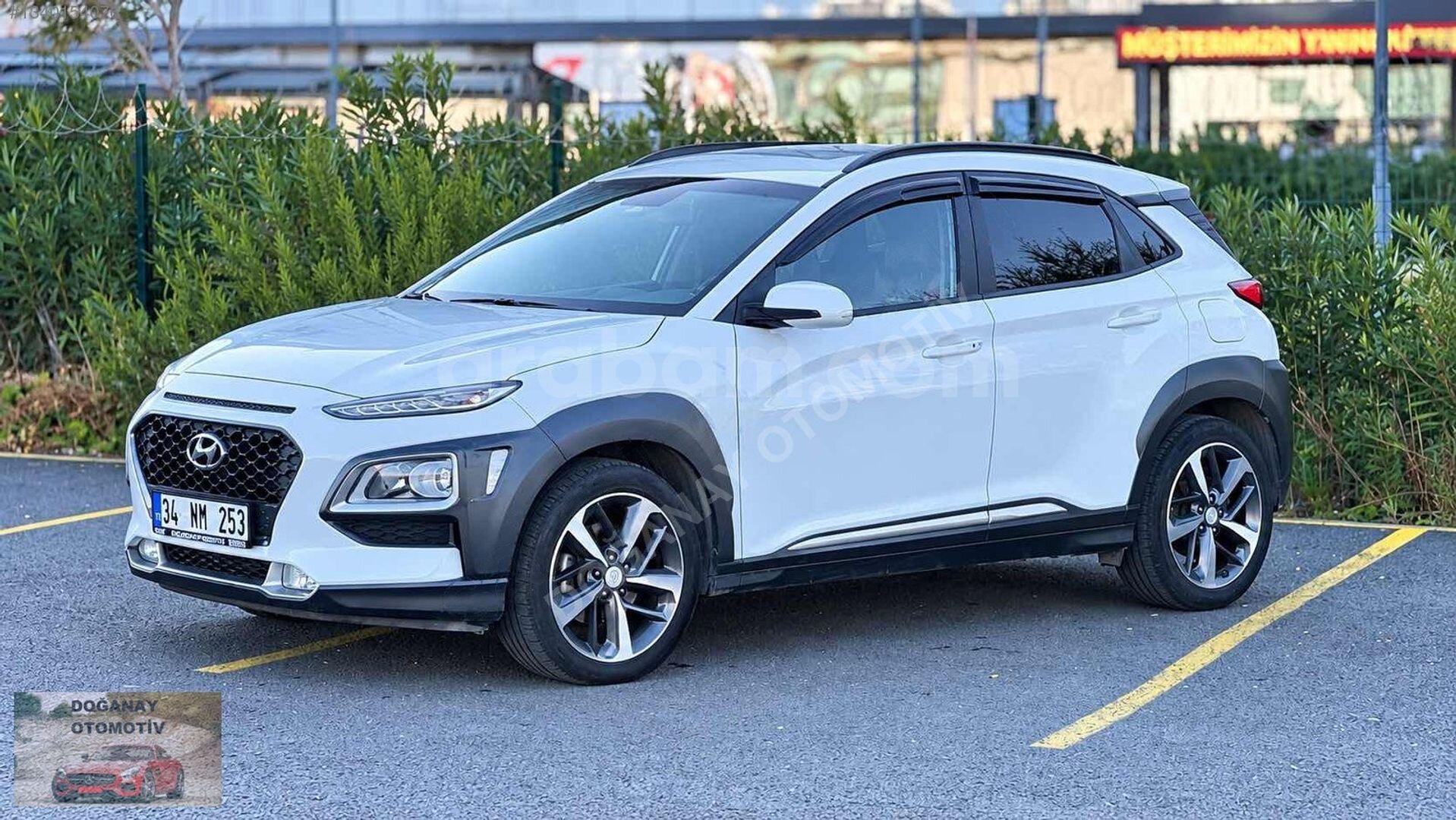 Galeriden Hyundai Kona 1.6 CRDI Elite Smart 2019 Model İstanbul 103.000 km Beyaz 2
