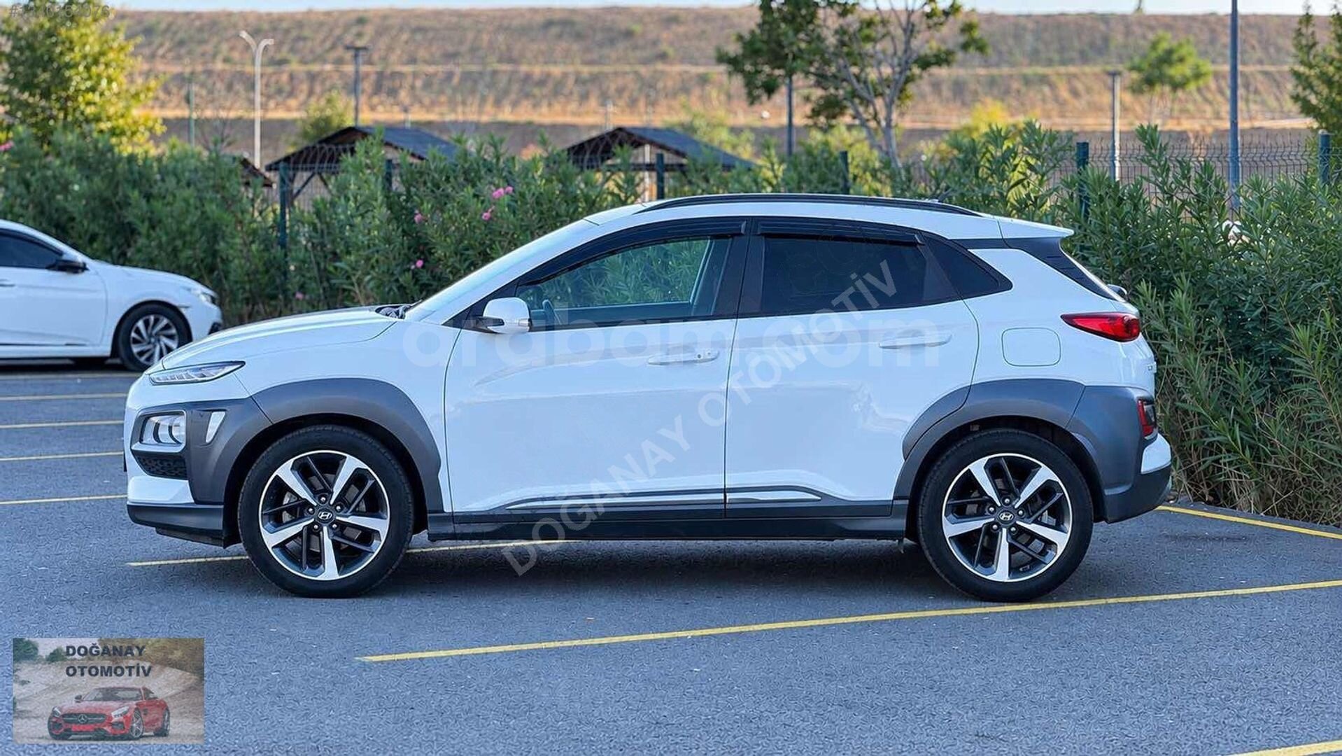 Galeriden Hyundai Kona 1.6 CRDI Elite Smart 2019 Model İstanbul 103.000 km Beyaz 4