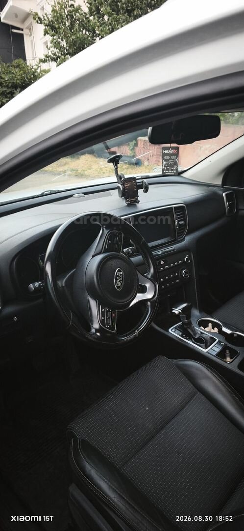 Sahibinden Kia Sportage 1.6 GDI Premium 2017 Model aracım tam otomatik tork Konvektör vites olup sorunsuzdur temiz araç isteyenler için 3