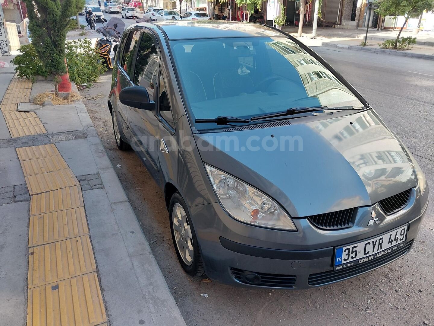 Sahibinden Mitsubishi Colt 1.3 Invite 2005 Model İzmir 170.450 km Füme 3