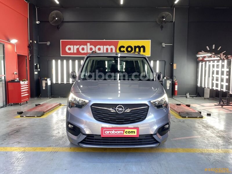 Galeriden Opel Combo 1.5 CDTI Elegance 2022 Model Kayseri 42.423