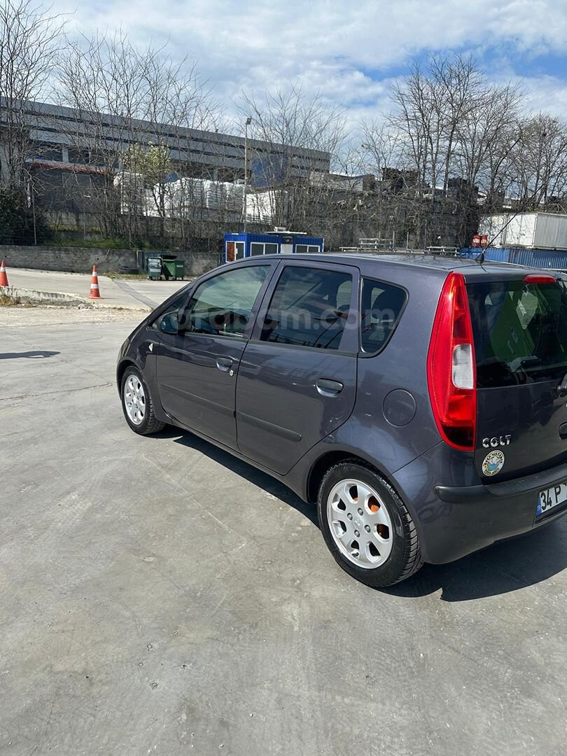 Sahibinden Mitsubishi Colt 1.3 Invite 2005 Model İstanbul 248.750 km Lacivert 2