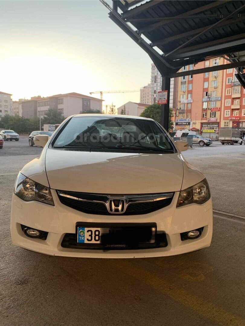 Sahibinden Honda Civic 1.6i VTEC Premium 2010 Model 7