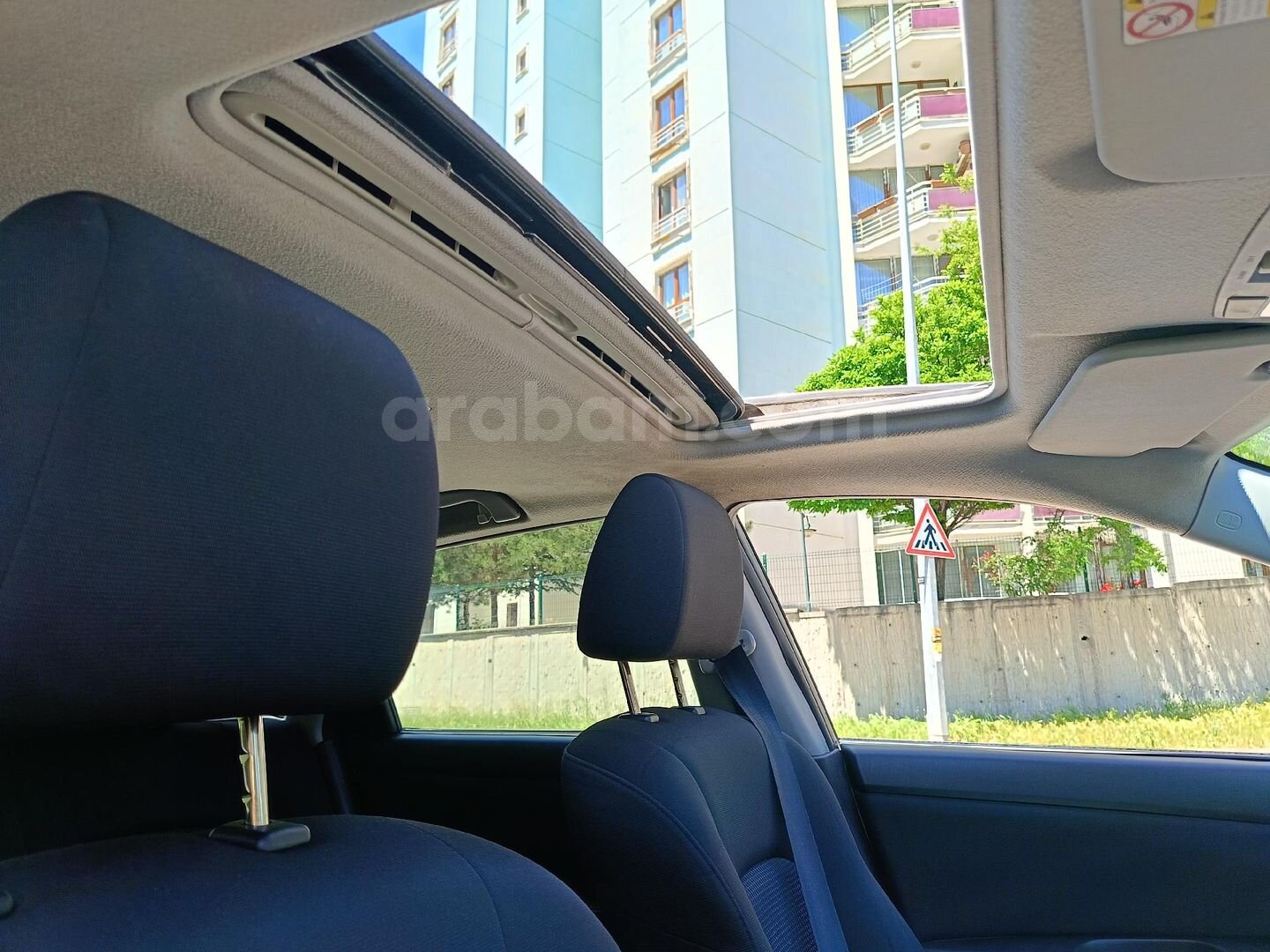 Sahibinden Mazda 3 1.6 Sport Dynamic 2006 Model Ankara 291.000 km Füme 3