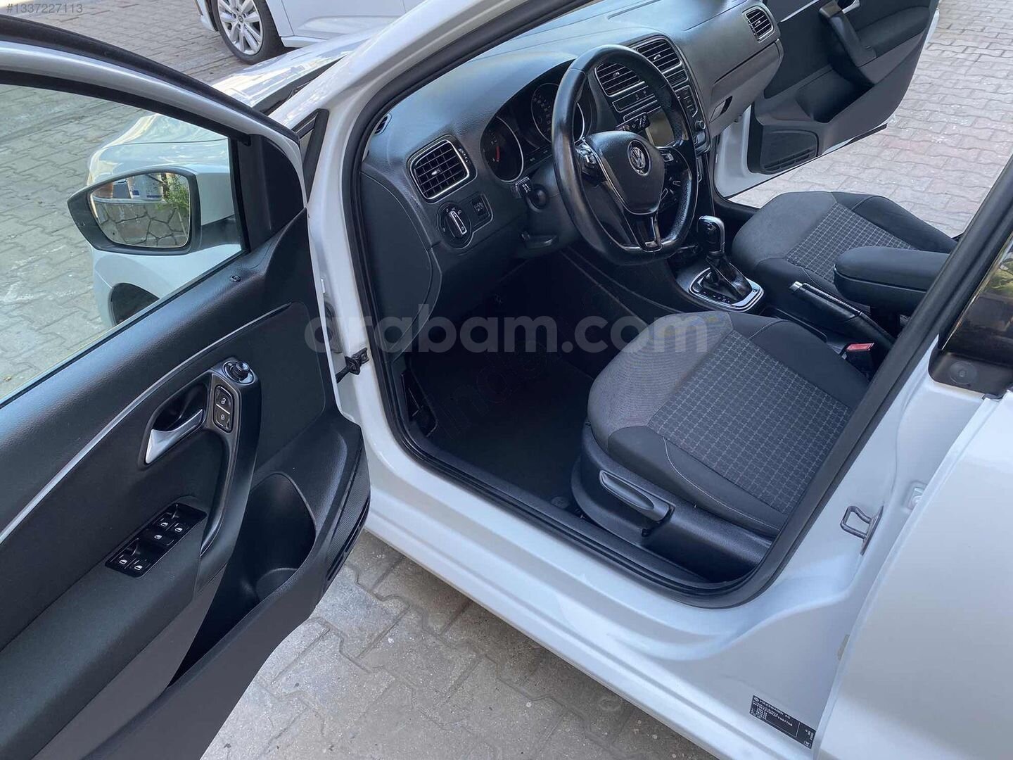 Galeriden Volkswagen Polo 1.4 TDi Comfortline 2014 Model Antalya 125.000 km Beyaz 5