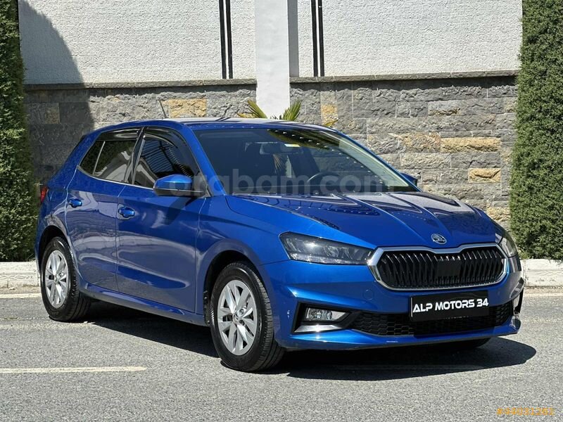 Galeriden Skoda Fabia 1.0 TSI Premium 2022 Model İstanbul 59.000 km Mavi