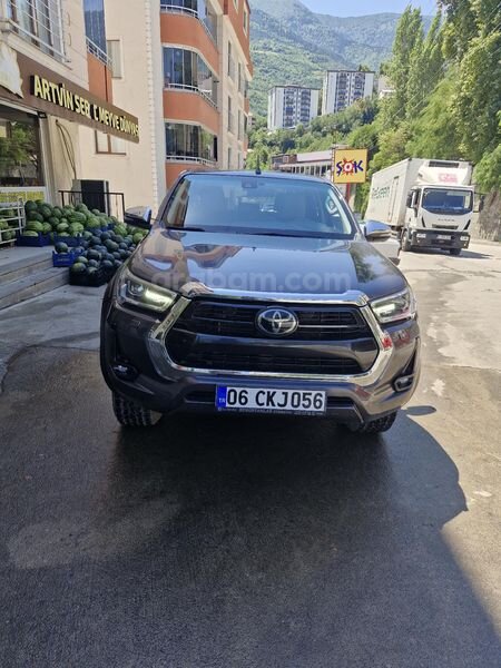 Sahibinden Toyota Hilux 2.4 D-4D 4x4 Hi-Cruiser 2021 Model