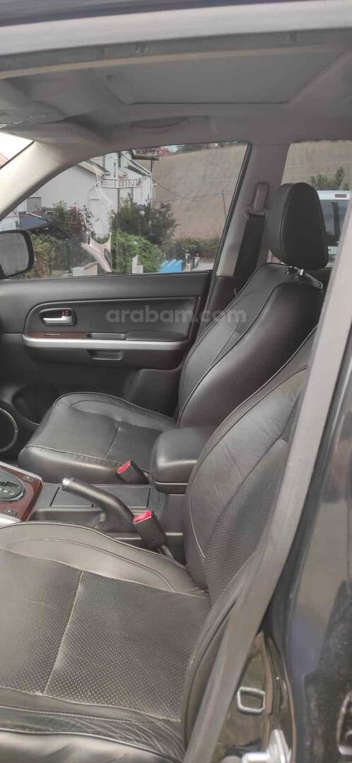 İLK SAHİBİNDEN YETKİLİ SERVİS BAKIMLI SAFKAN BENZİNLİ ESP'Lİ 4X4 5
