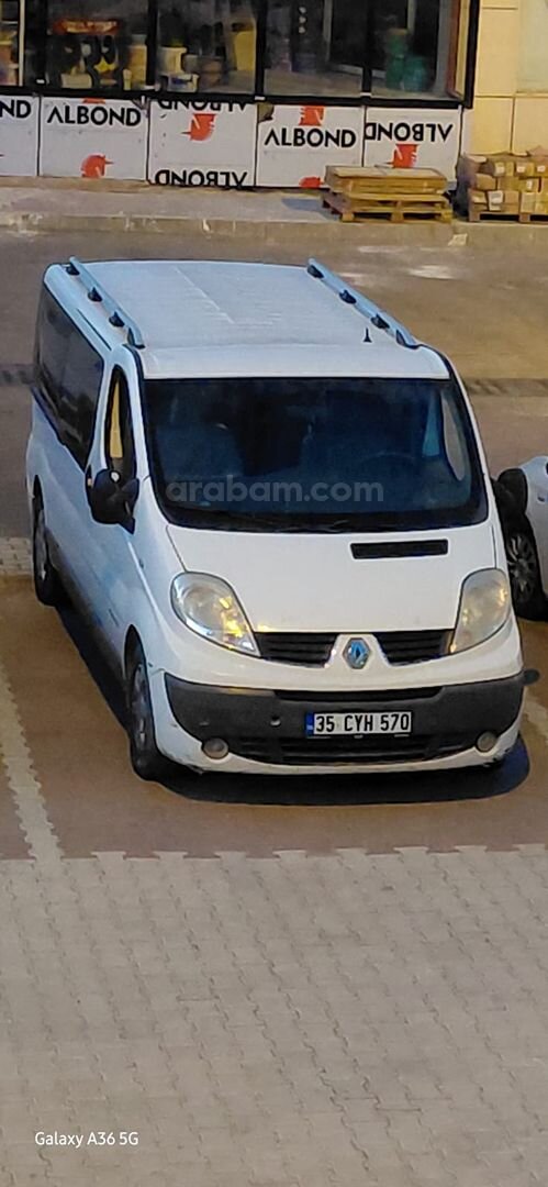 Sahibinden Renault Trafic 2.0 DCI Grand Confort 2014 Model İzmir 350.000 km Beyaz 2