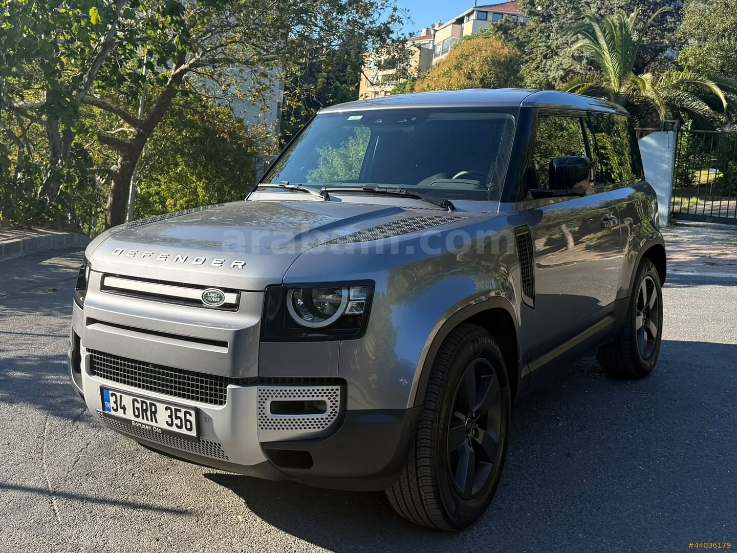 FUAR OTO 2023 LAND ROVER DEFENDER 90 3.0D 6.500 KM 1