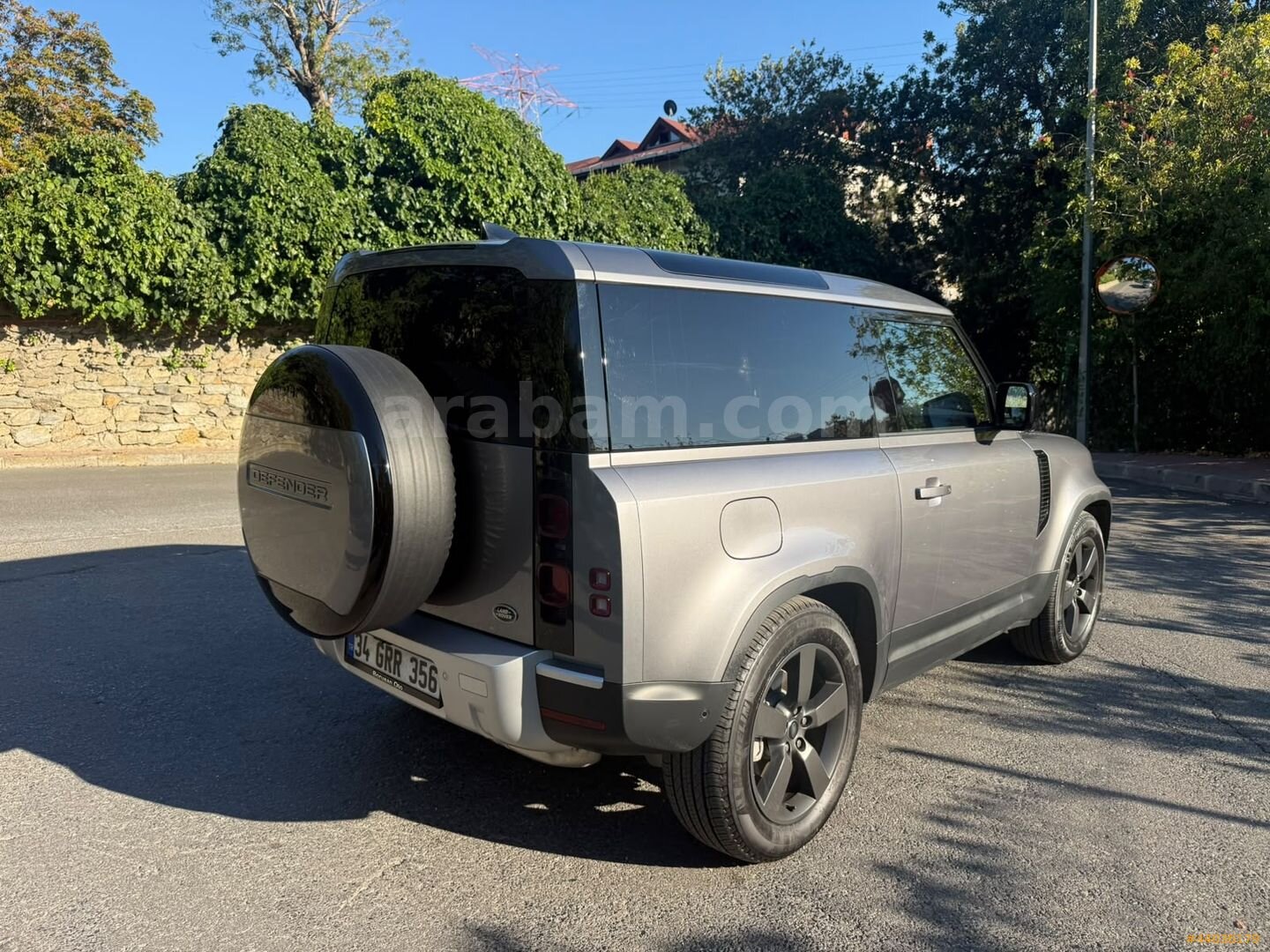 FUAR OTO 2023 LAND ROVER DEFENDER 90 3.0D 6.500 KM 4
