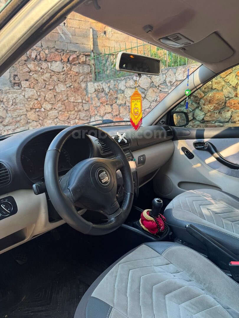 Sahibinden Seat Toledo 1.6 Stella 2001 Model ARAÇIM KLİMALIDIR KLİMA AKTİF DİR 7