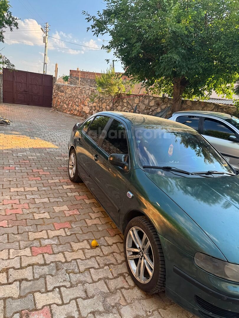 Sahibinden Seat Toledo 1.6 Stella 2001 Model ARAÇIM KLİMALIDIR KLİMA AKTİF DİR 2