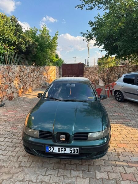 Sahibinden Seat Toledo 1.6 Stella 2001 Model ARAÇIM KLİMALIDIR KLİMA AKTİF DİR