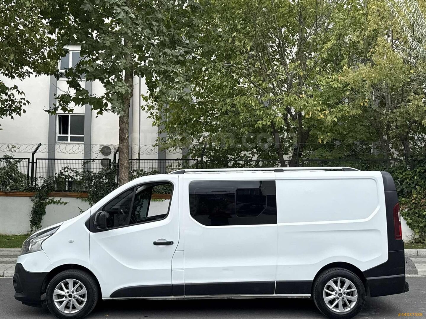 Galeriden Renault Trafic 1.6 DCI Grand Confort 2017 Model İstanbul 310.000 km Beyaz 7