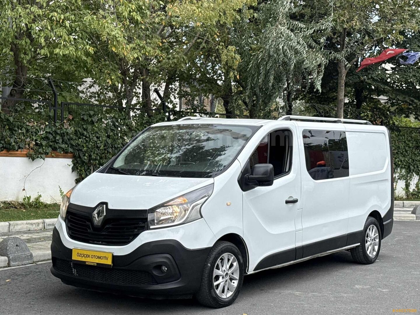 Galeriden Renault Trafic 1.6 DCI Grand Confort 2017 Model İstanbul 310.000 km Beyaz 5