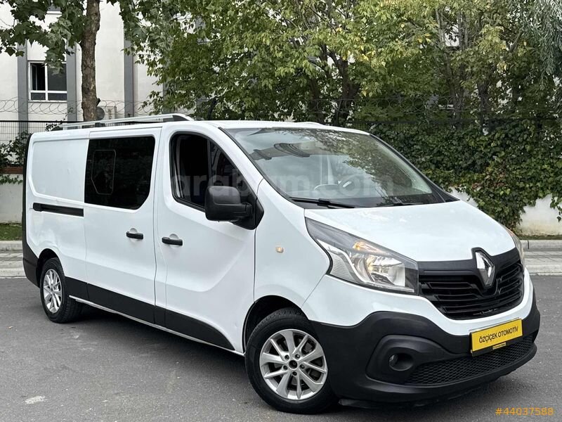 Galeriden Renault Trafic 1.6 DCI Grand Confort 2017 Model İstanbul 310.000 km Beyaz
