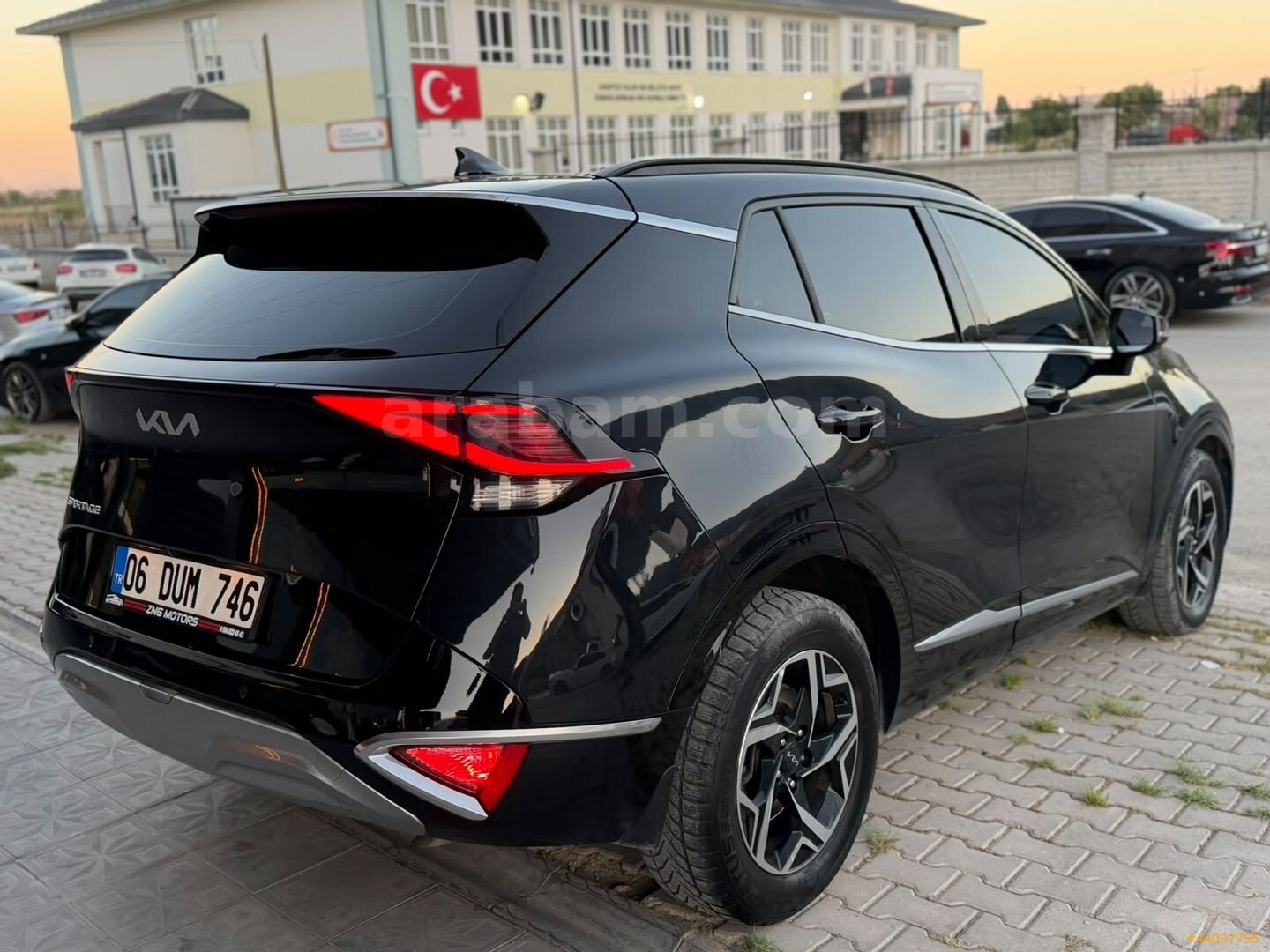 ZENGİN MOTORS'DAN 2023 KİA SPORTAGE 1.6 T-GDI COOL 4X2 HATASIZ 6