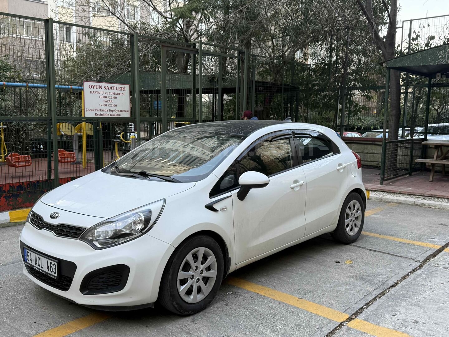 Sahibinden Kia Rio 1.4 CRDi Natty 2013 Model 240.000 km Beyaz 2