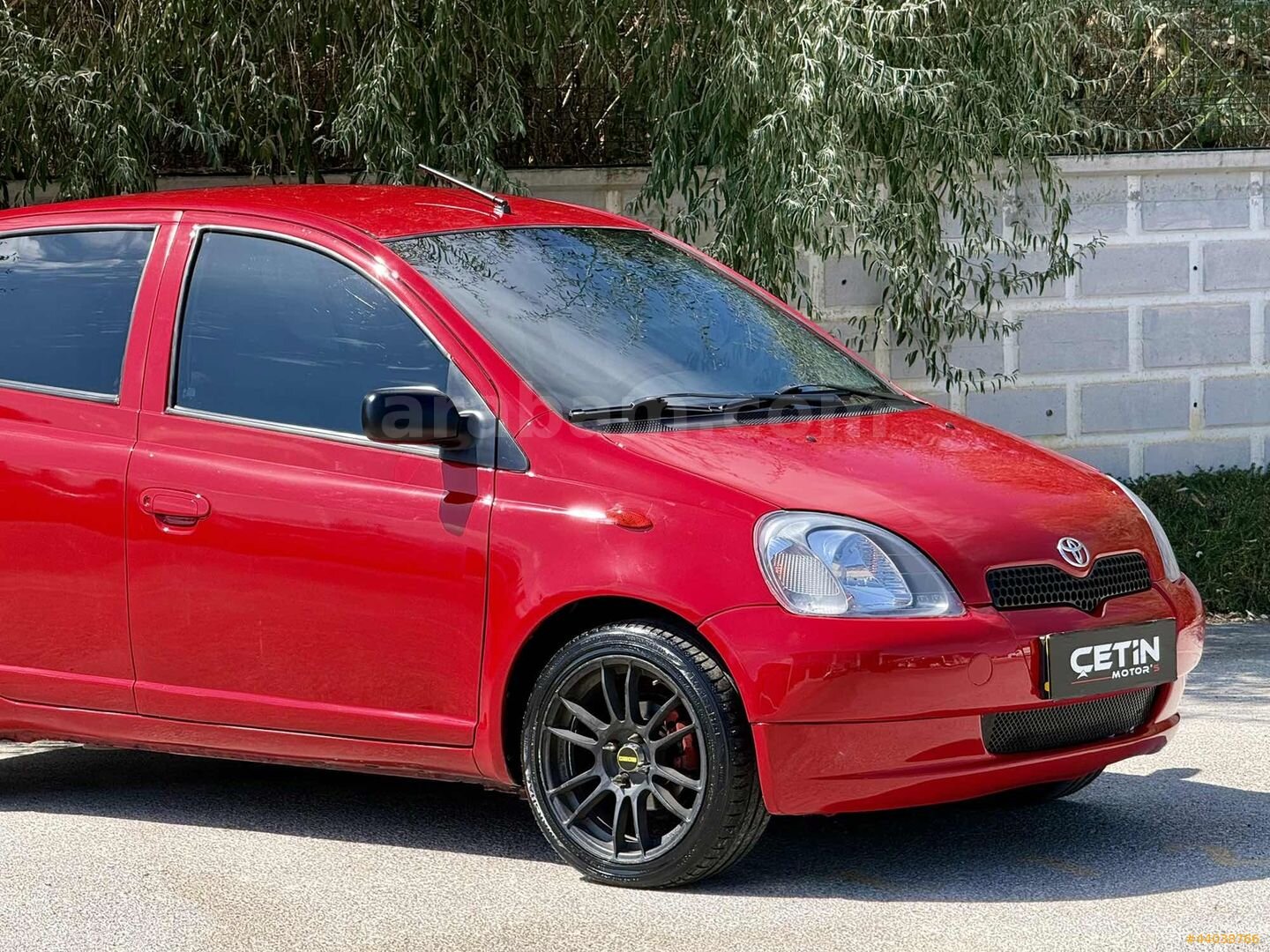 Galeriden Toyota Yaris 1.3 Luna 2000 Model Denizli 220.000 km Kırmızı 2