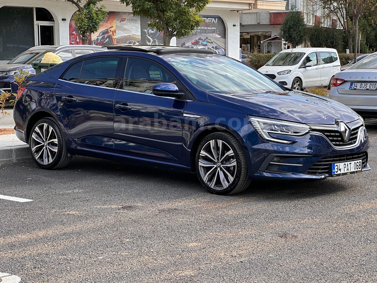 Galeriden Renault Megane 1.5 Blue DCI Icon 2025 Model İstanbul 26.000 km Mavi 5