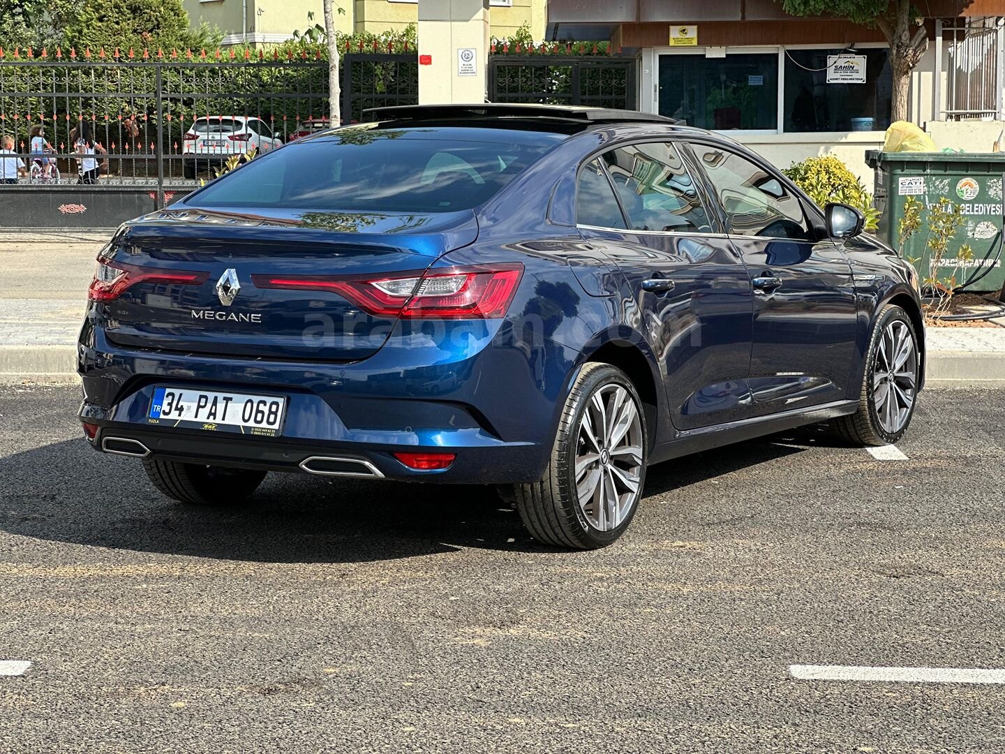 Galeriden Renault Megane 1.5 Blue DCI Icon 2025 Model İstanbul 26.000 km Mavi 7