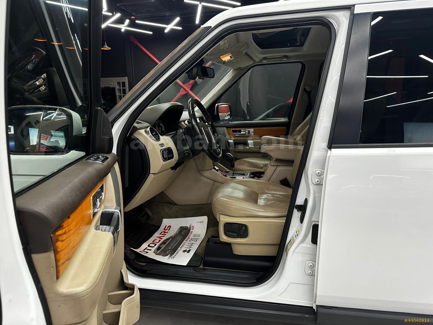 OTOCARS-2011 LAND ROVER DİSCOVERY 3.0SDV6 HSE AİRMATIC DEĞİŞENSZ 7