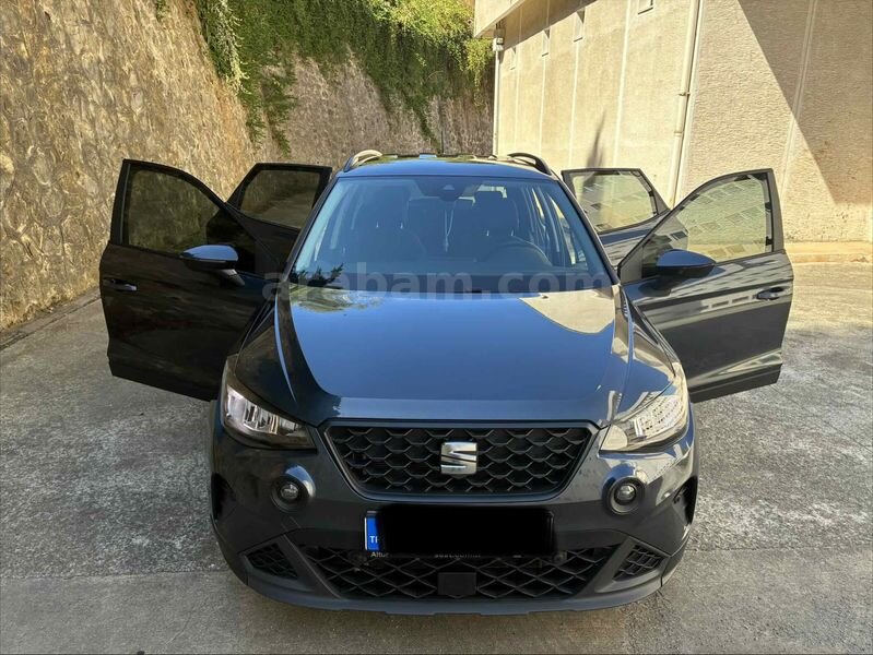 Sahibinden Seat Arona 1.0 EcoTSI Style 2025 Model Trabzon 14.000 km Füme