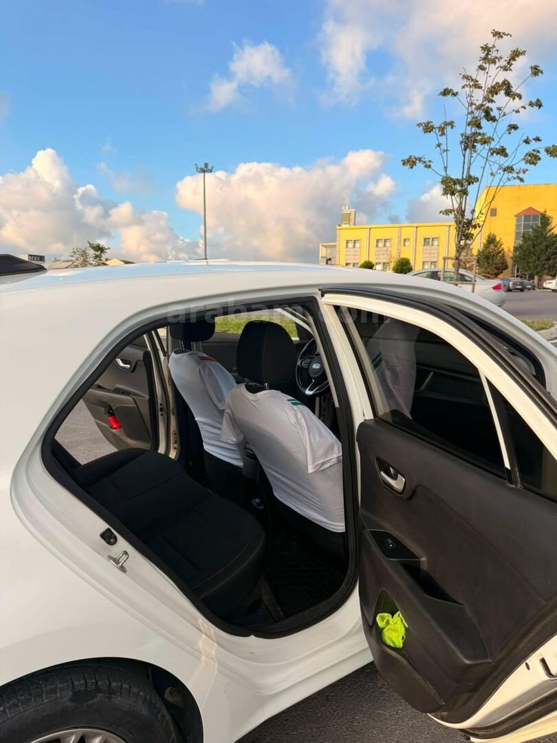 Sahibinden Kia Rio 1.4 CVVT Comfort 2017 Model 4