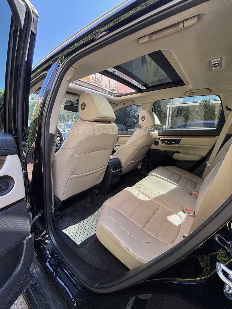 Sahibinden Honda CR-V 1.5 VTEC Executive 2018 Model 136.000 km Siyah 3