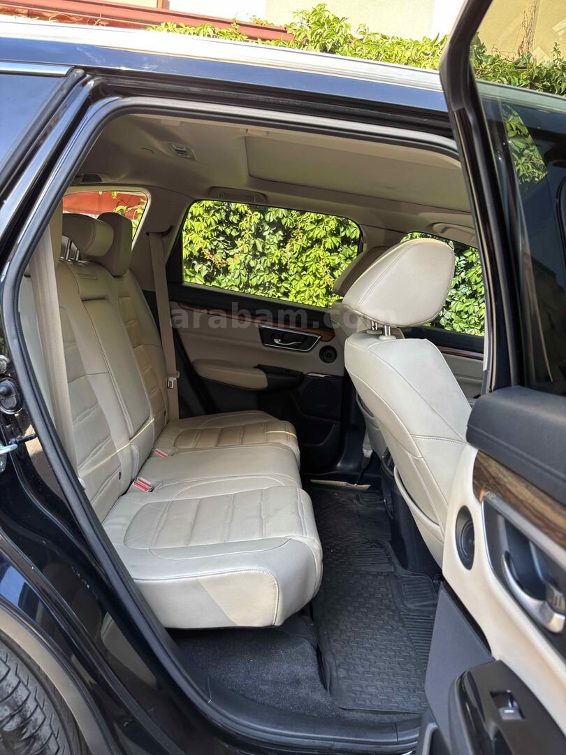 Sahibinden Honda CR-V 1.5 VTEC Executive 2018 Model 136.000 km Siyah 7