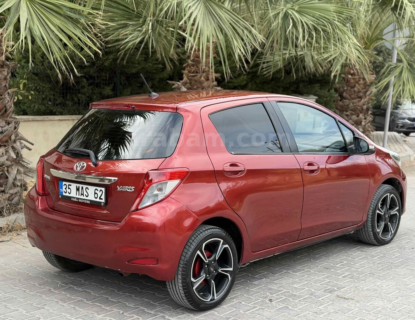 Galeriden Toyota Yaris 1.33 Cool 2012 Model İzmir 308.000 km Bordo 6
