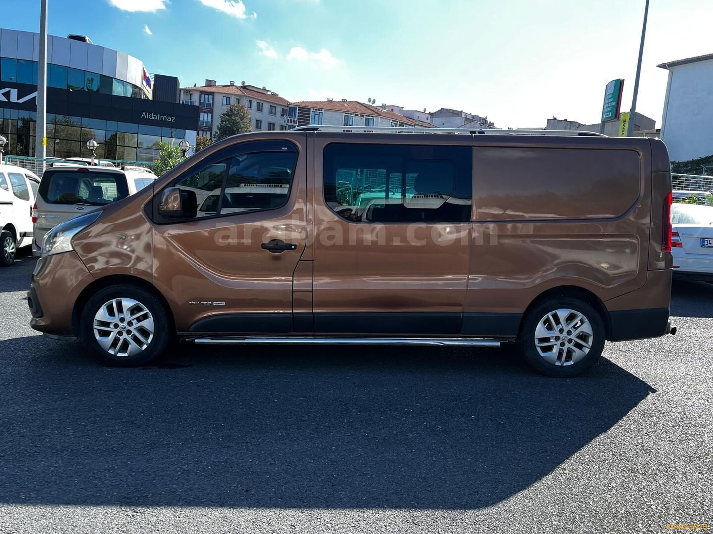 Galeriden Renault Trafic 1.6 DCI Grand Confort 2017 Model İstanbul 290.000 km Kahverengi 6