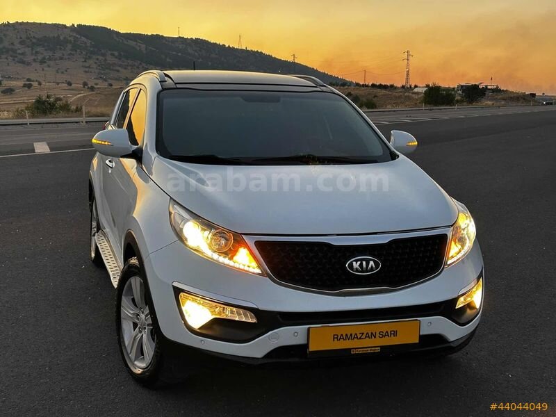 2013 KİA SPORTAGE 1.6 GDI CONCEPT PLUS DEĞİŞENSİZ CAM TAVANLI