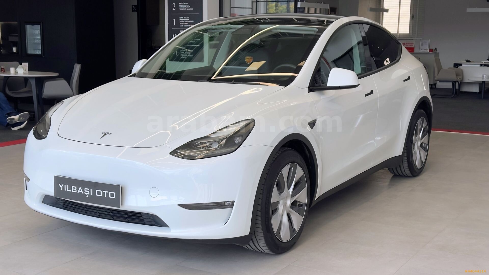 Galeriden Tesla Model Y Long Range AWD 2023 Model Bursa 21.970 km Beyaz 3