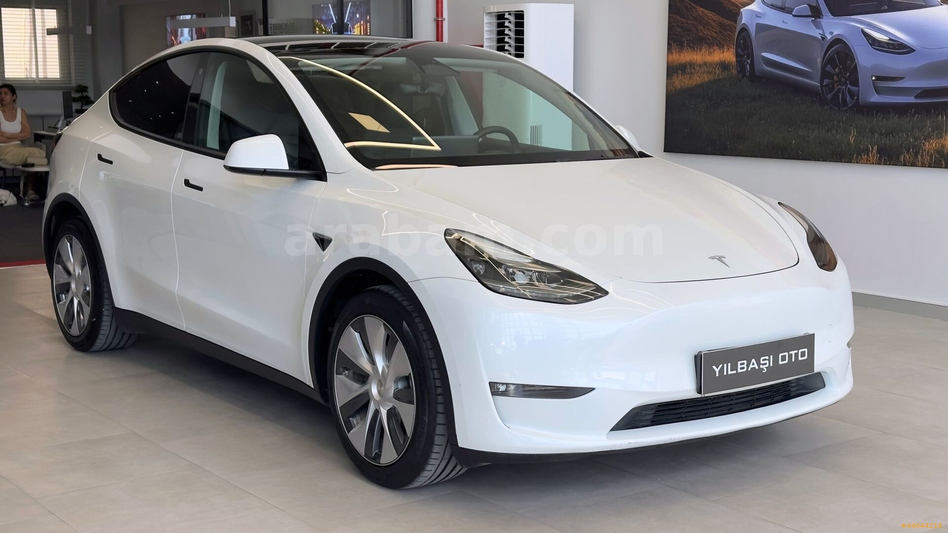Galeriden Tesla Model Y Long Range AWD 2023 Model Bursa 21.970 km Beyaz 4