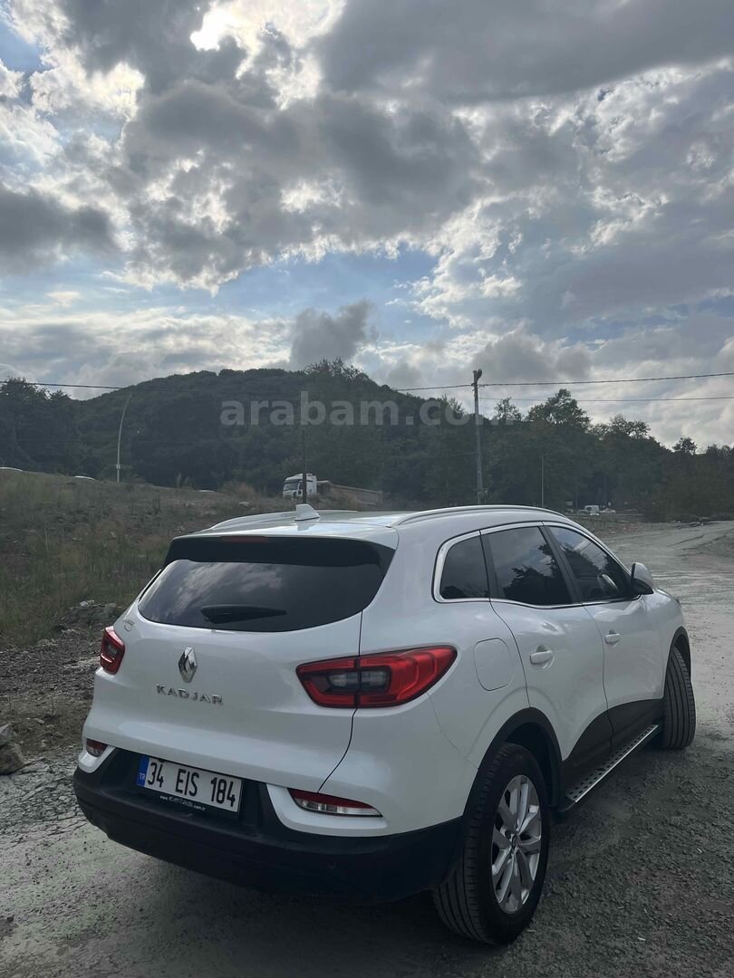 ilk Sahibinden Düşük KM Kusursuz 2021 Çıkışlı Renault Kadjar 3