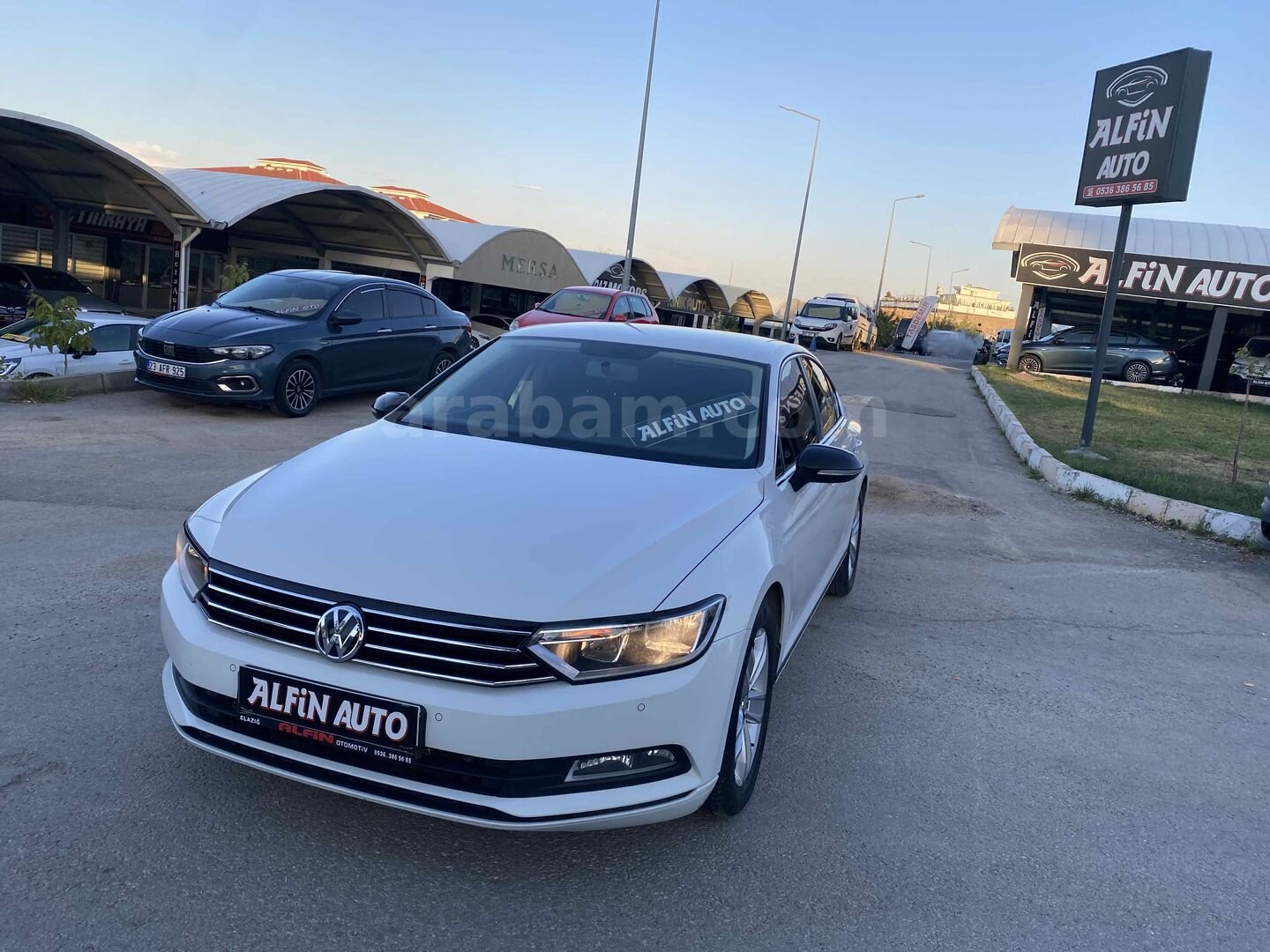 Galeriden Volkswagen Passat 1.6 TDi BlueMotion Impression 2019 Model Elazığ 95.000 km Beyaz 3