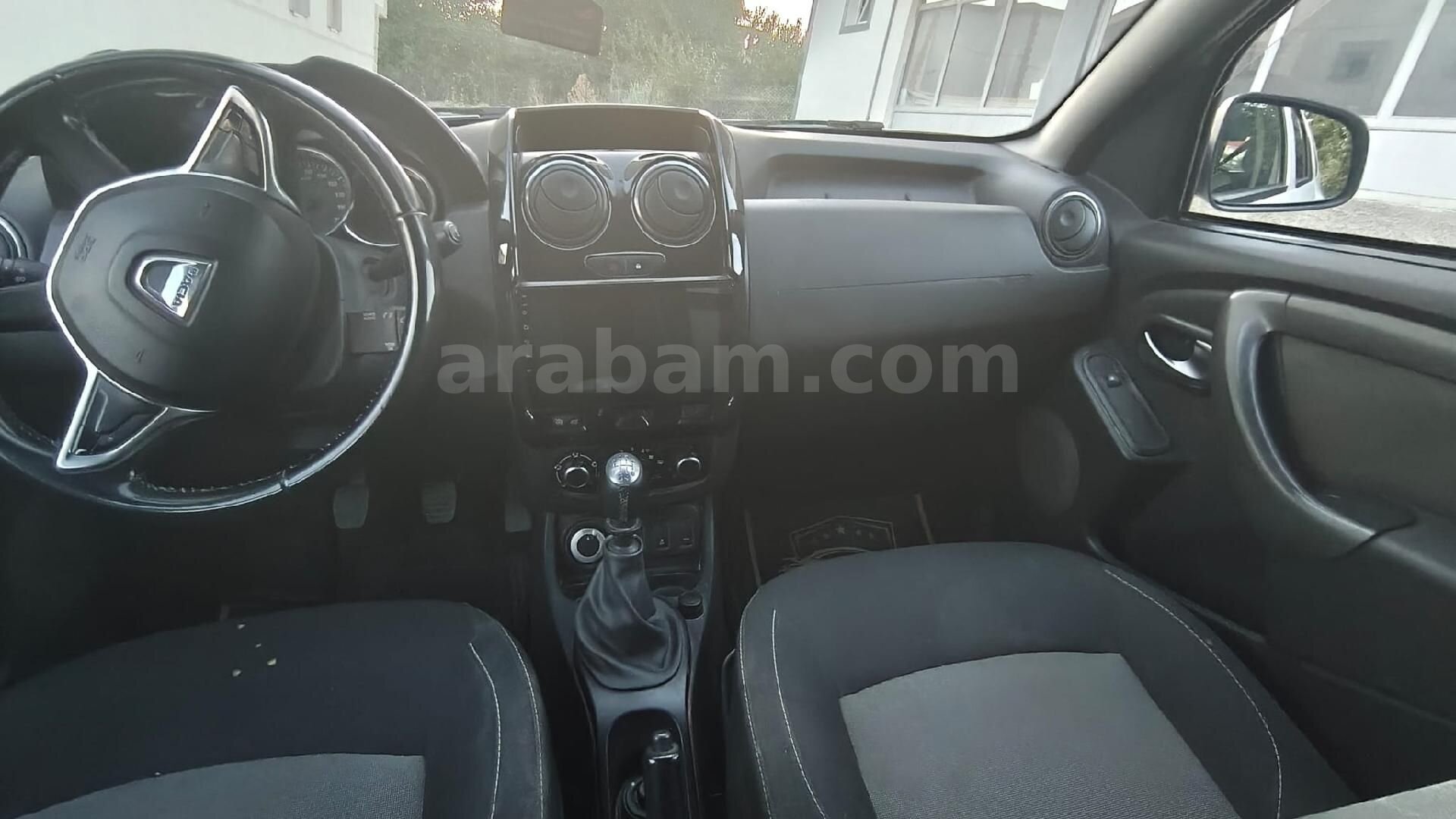 Sahibinden Dacia Duster 4X4 1.5 dCi Laureate 2017 Model 5